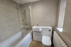 bath-with-bath-shower-screen-combined-vanity-basin-toilet-unit-nuneaton