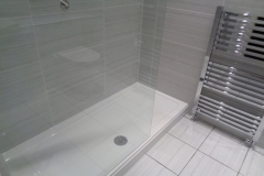easy-access-walk-in-shower-fitted-by-nuneaton-bathrooms