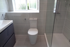 ensuite-walk-in-shower-fitted-by-nuneaton-bathrooms